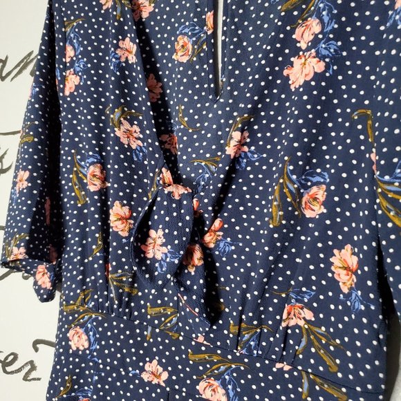 Altar'd State Navy Polka Dot Floral Shorts Romper, M - Picture 3 of 9